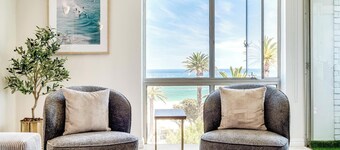 Camps Bay Seaside Beach View Apartment Palm Bay