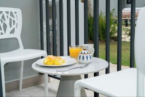 Outdoor dining - Casa Iluminada em Punta Cana (Punta Cana)