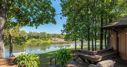"Peace" of Heaven. Private lake. Fish dock.4Bd2.5Ba