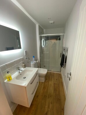 Bathroom - Luxury home from home 2 (Kent)