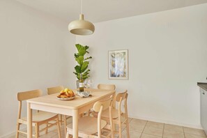 Dining - Mona - Buchen (Odenwald) (Buchen)