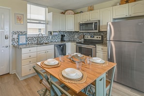 Apartment (0 Bedroom) | Interior - Stroll to Bonita Beach Park: Ocean-view Getaway (Bonita Springs)