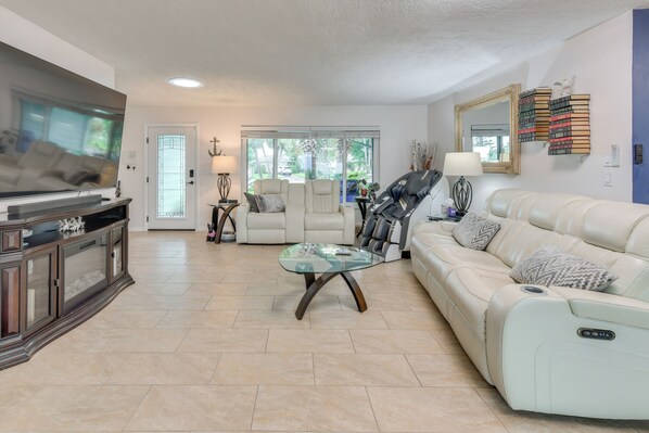 House (2 Bedrooms) | Interior