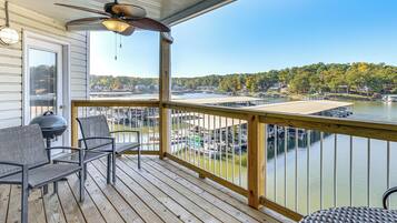 Apartment (2 Bedrooms) | Front of property