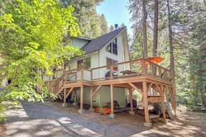 House (2 Bedrooms) | Interior - 4 Mi to State Park: Quiet Escape w/ Deck in Arnold (Arnold)