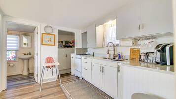 Rumah (2 Bedrooms) | Interior