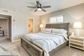 House (3 Bedrooms) | Interior - Suburban Home 9 Mi to Dtwn Denver: Outdoor Oasis! (Aurora)