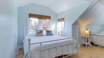 Cottage (2 Bedrooms) | Interior