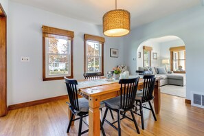 Cottage (2 Bedrooms) | Interior