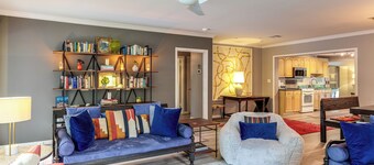 1 Mi to Lake Worth Beach Park: Poolside Paradise!