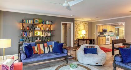 1 Mi to Lake Worth Beach Park: Poolside Paradise!