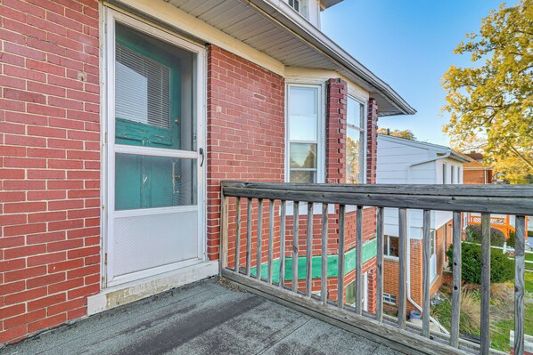 House (2 Bedrooms) | Interior - Urban Retreat 1 Mi to Riverfront! Detroit Duplex (Detroit)