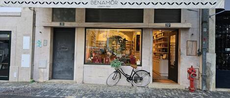 تفاصيل الفندق من الخارج