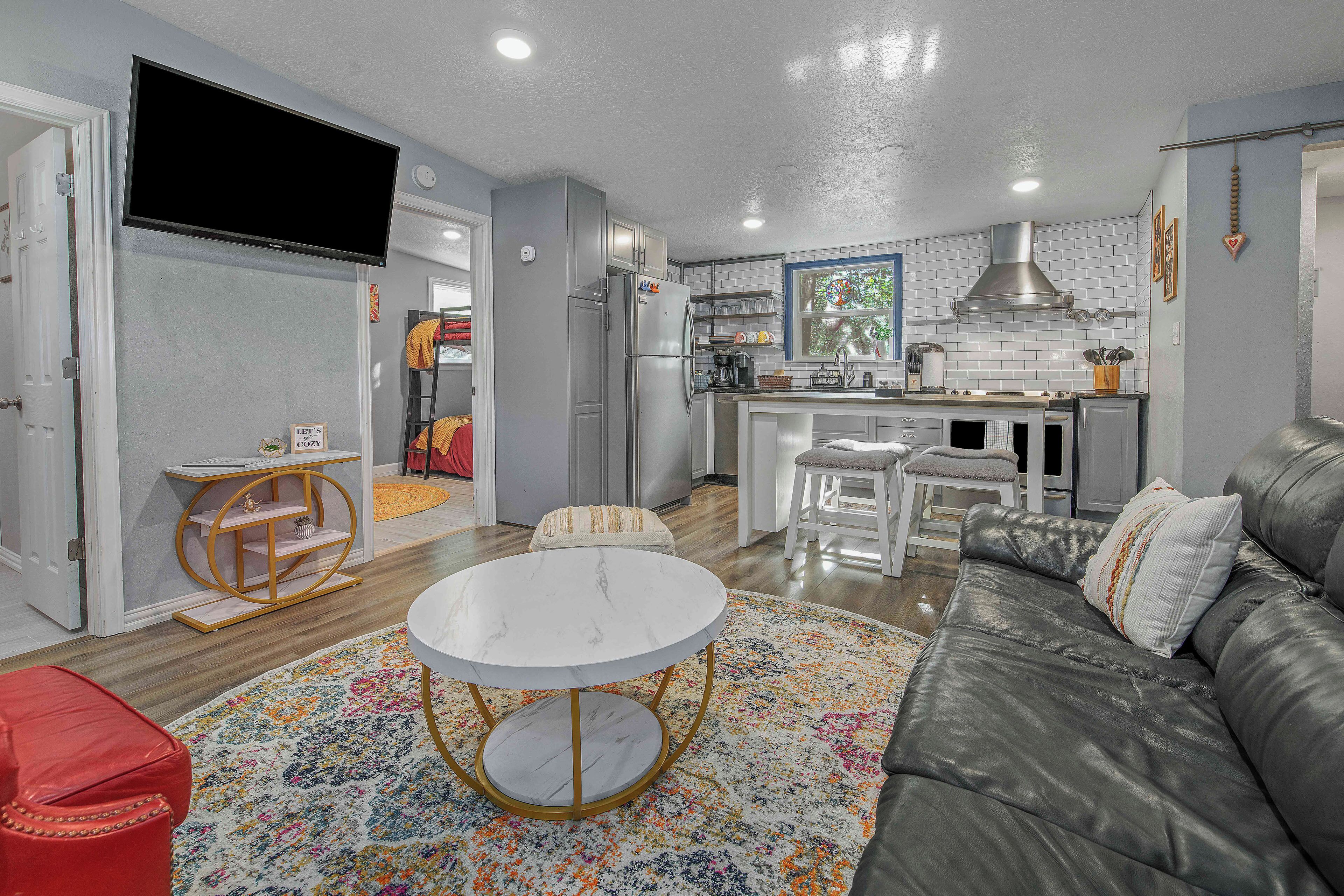 المنشأة من الداخل