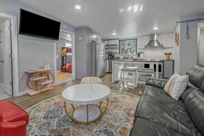 Talo (2 Bedrooms) | Sisätilat