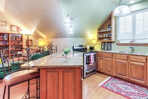 Apartment (1 Bedroom) | Interior - Near Hiking & Biking: Pet-friendly Rogers Getaway! (Rogers)