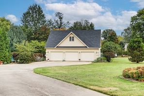 Apartment (1 Bedroom) | Interior - Near Hiking & Biking: Pet-friendly Rogers Getaway! (Rogers)