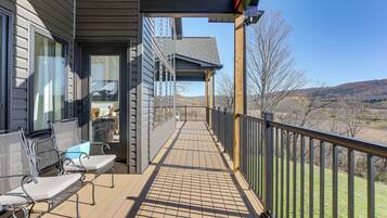 House (5 Bedrooms) | Interior