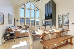 House (5 Bedrooms) | Front of property