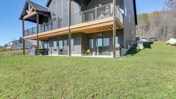 House (5 Bedrooms) | Interior