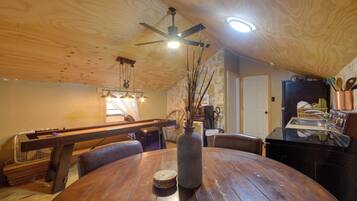 Apartment (0 Bedroom) | Bahagian dalam