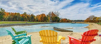 Outdoor Oasis w/ Fire Pit & Dock: Galion Log Cabin