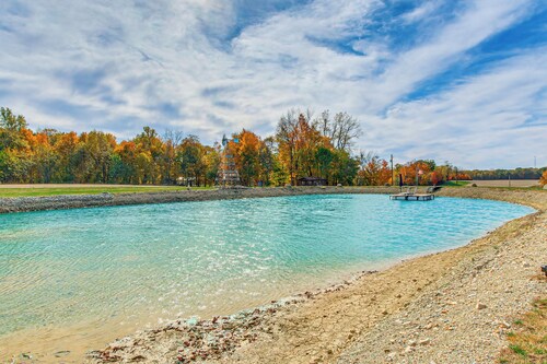 Outdoor Oasis w/ Fire Pit & Dock: Galion Log Cabin