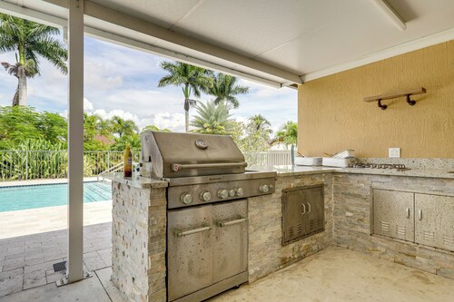 Outdoor Kitchen & Patio: Loxahatchee Oasis!