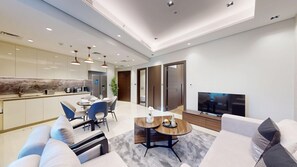 TV - Modern 1 Bedroom l City Views l Prime Location (Business Bay)