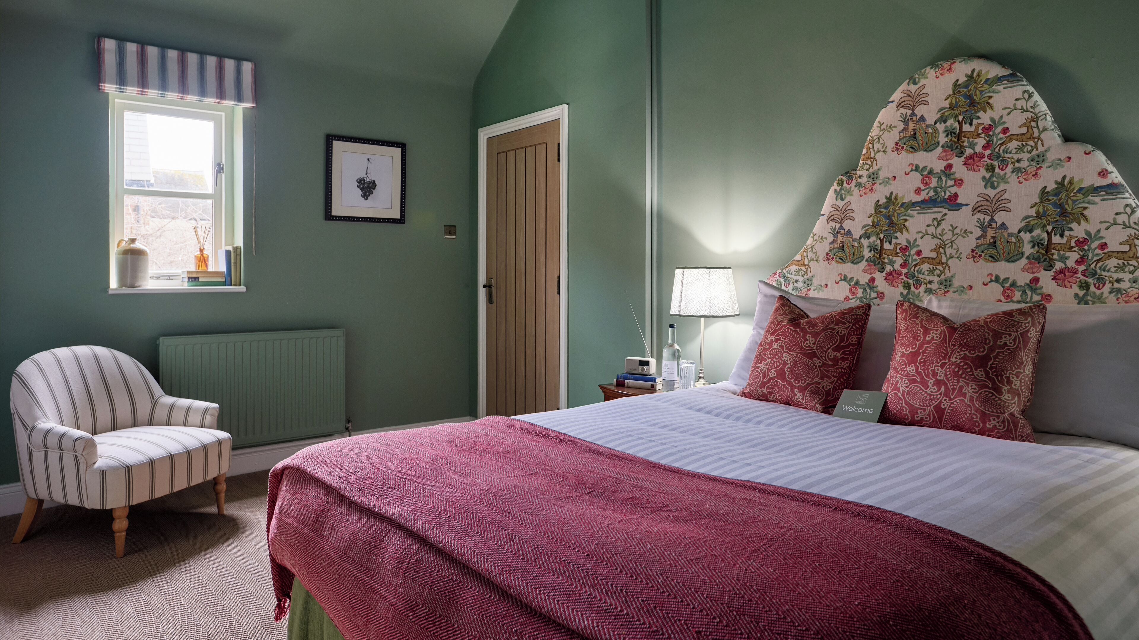 Habitación doble, 1 cama de matrimonio, no fumadores, Se admiten mascotas | Tabla de planchar con plancha y wifi gratis