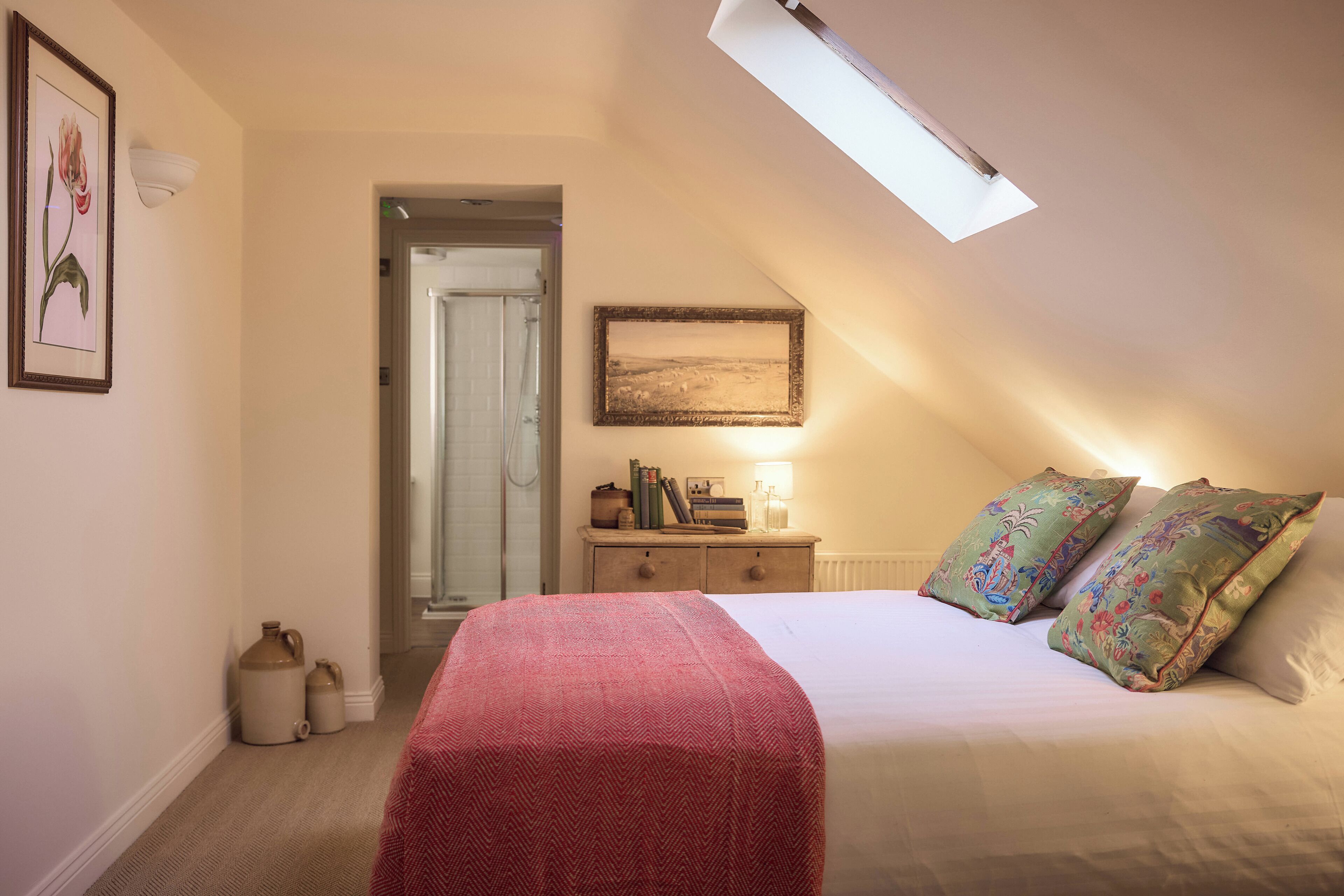 Suite, 1 cama King size, para no fumadores, se aceptan mascotas | Tabla de planchar con plancha y wifi gratis 