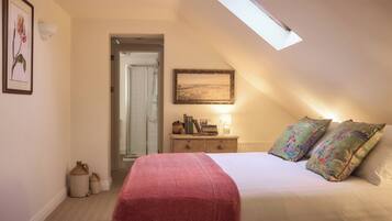 Suite, 1 cama King size, para no fumadores, se aceptan mascotas | Tabla de planchar con plancha y wifi gratis