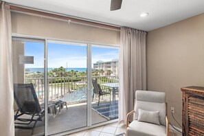 Interior - Gorgeous 2 bedroom / 2 bath condo with stunning pool and coastal views. (Miramar Beach)