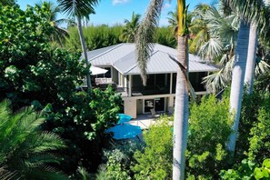 Exterior - Slice of Paradise: Exquisite, Pet-Friendly Island Retreat w/ Pool! (Sanibel)