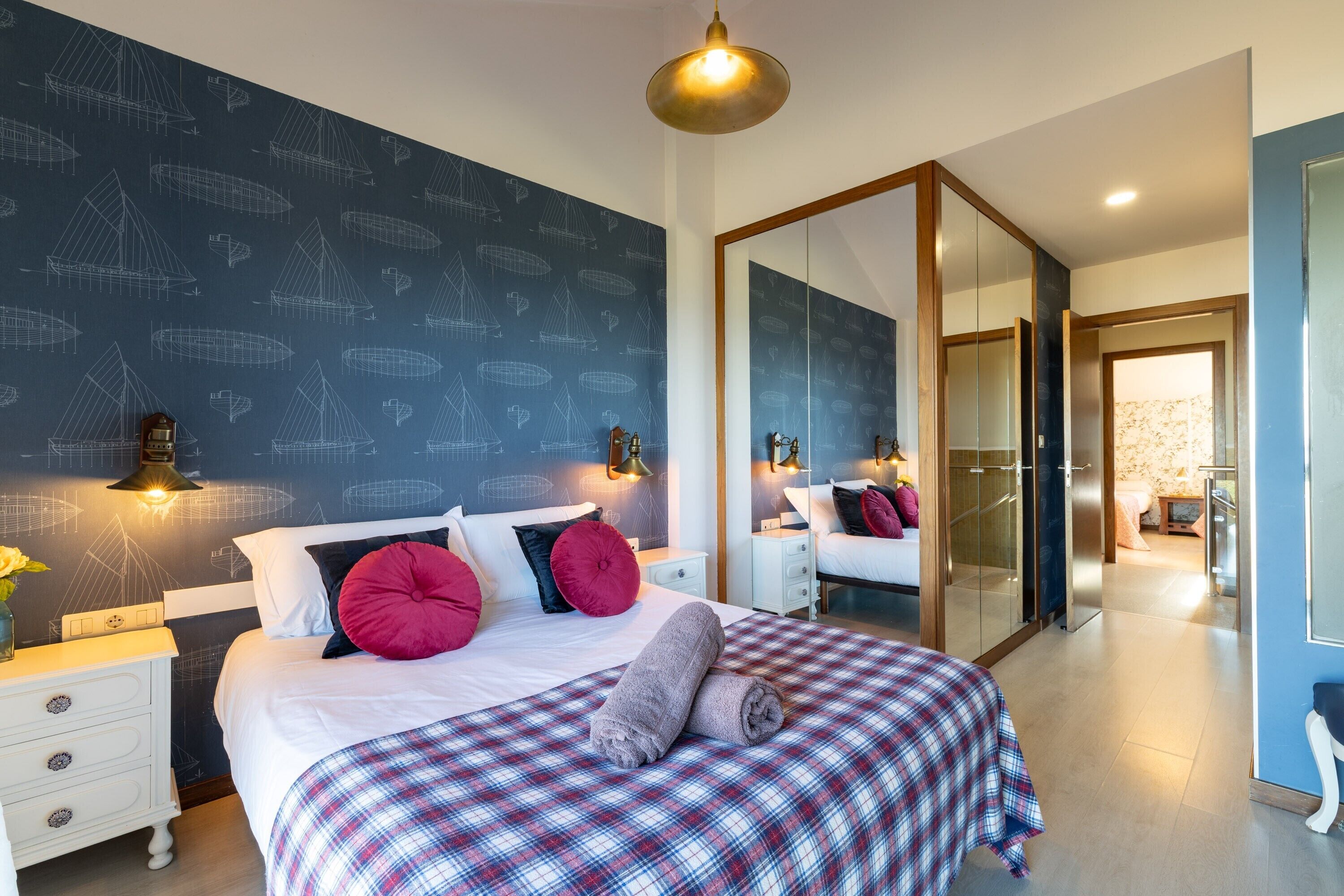 4 Schlafzimmer, Bügeleisen/Bügelbrett, WLAN, Bettwäsche