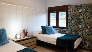 4 quartos, ferros/tábuas de passar roupa, Wi-Fi, roupa de cama