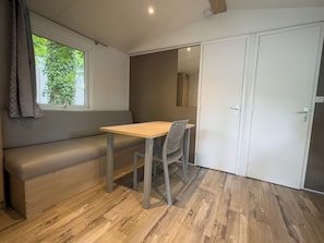 Living area - Domaine Des Acacias Tours (La Ville-aux-Dames)