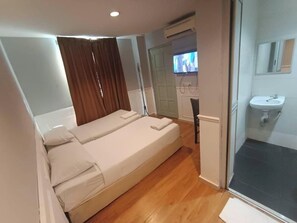 Standard Double Room | Free WiFi - Hotel De Angsana (Johor Bahru)
