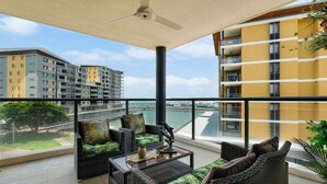 House | 2 bedrooms - Zen Paradiso Harbour View Pool Balcony (Darwin)