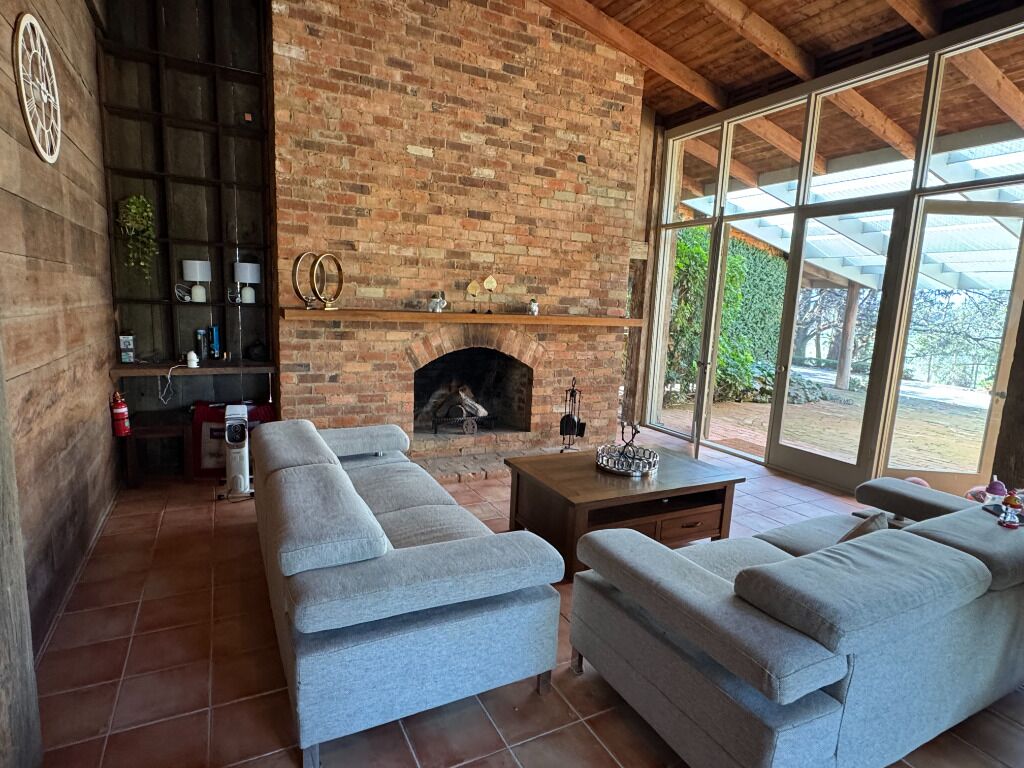 Smart TV, fireplace, offices