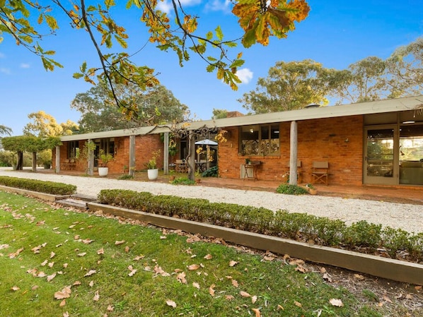 Exterior - Country Homestead in Avenel (Avenel)