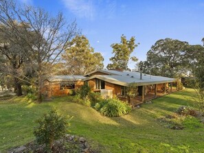 Exterior - Country Homestead in Avenel (Avenel)