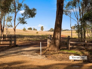 Miscellaneous - Country Homestead in Avenel (Avenel)