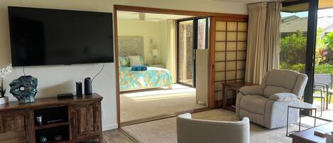 Bügeleisen/Bügelbrett, Reisekinderbett, WLAN, Bettwäsche