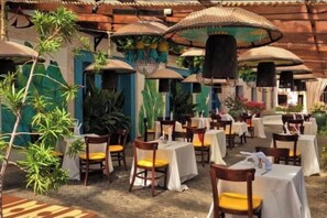 Outdoor dining - Sweet Home Luxury Cap Cana, taxes included. (Punta Cana)