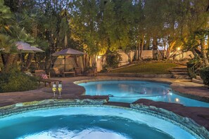Pool - Lux Golf Villa w Views, Pool & Spa Near The Strip (Henderson)