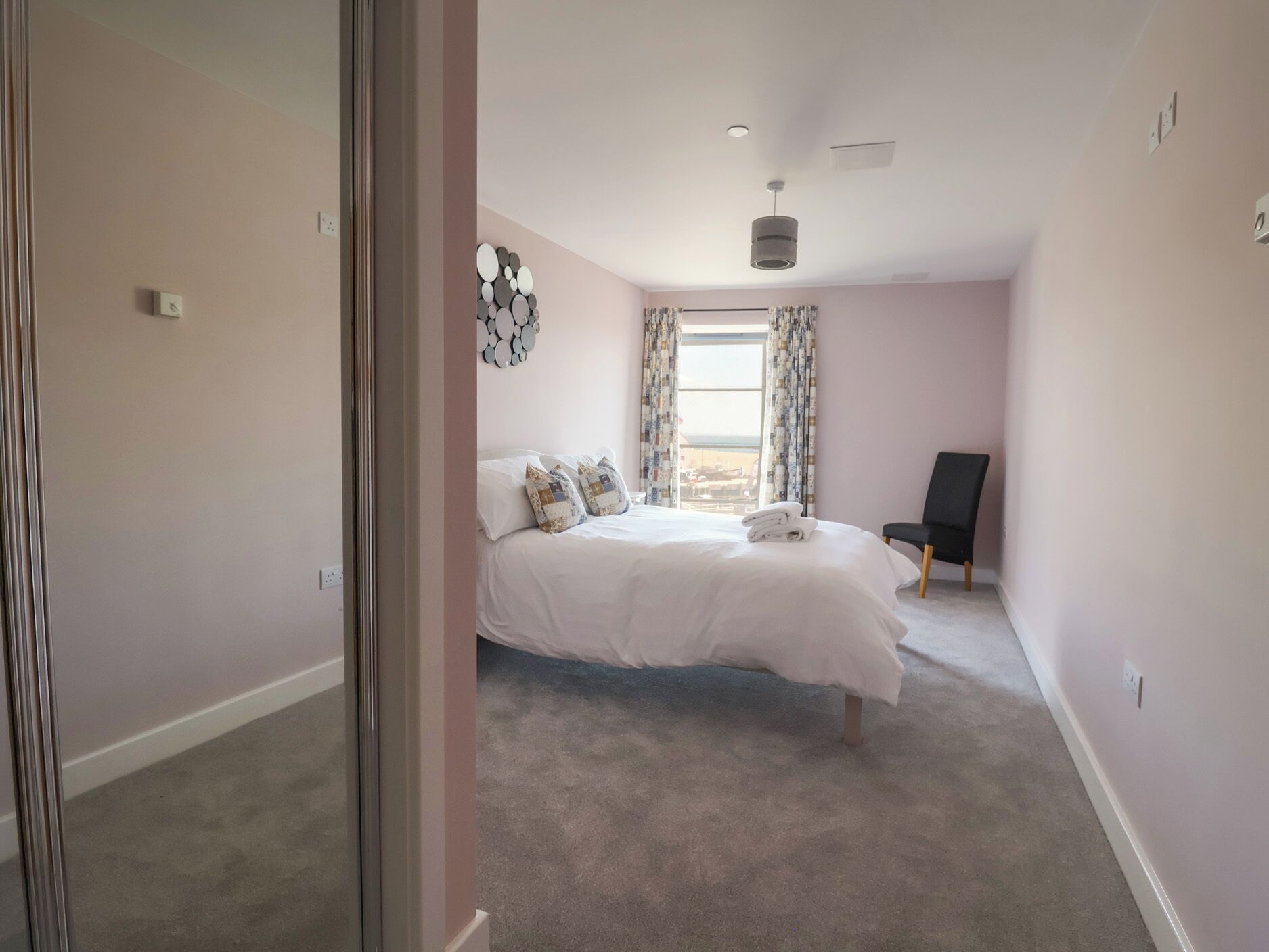 2 bedrooms, individually decorated, individually furnished, free WiFi