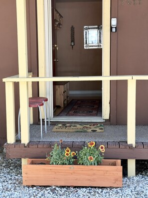 House, 3 Bedrooms | Exterior detail - Cyh0822 - Pinter Pines Retreat 3 Bedroom Home (South Lake Tahoe)