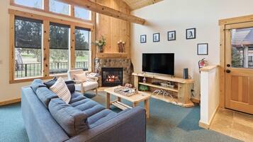 House, 3 Bedrooms | Living area