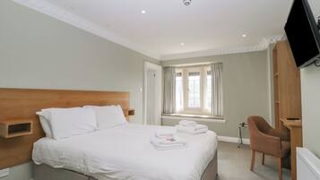 1 bedroom, individually decorated, individually furnished, free WiFi